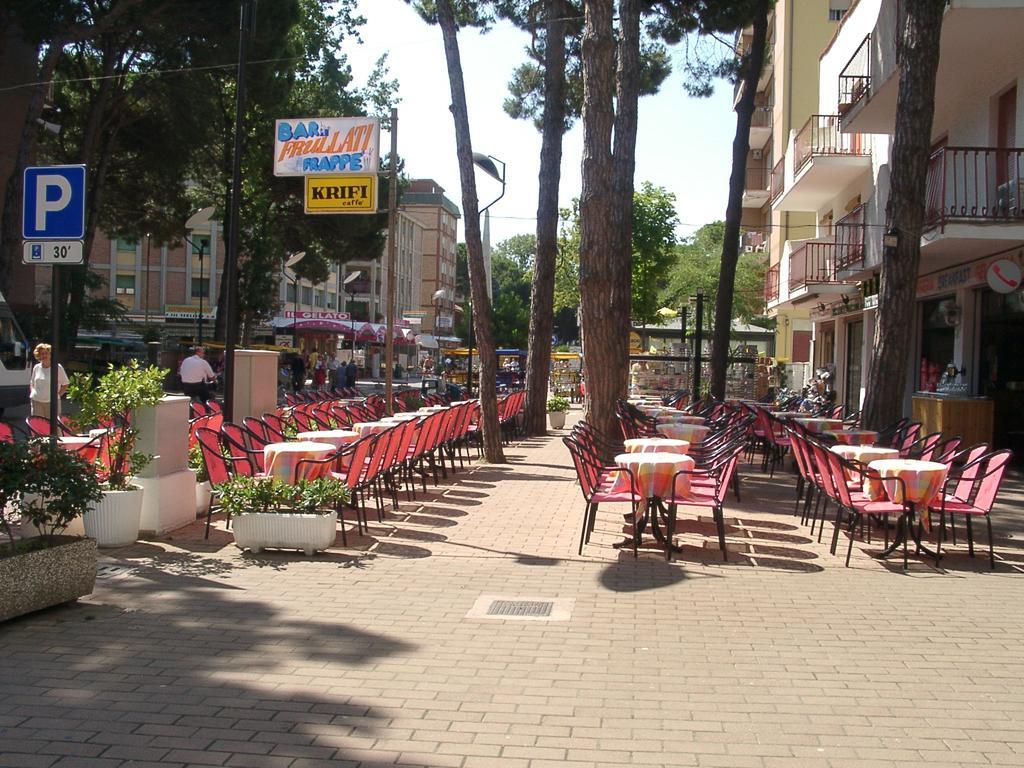 Residenza Holiday Llido Degli Estensi Exterior foto